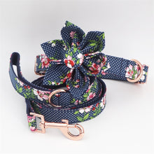 Load image into Gallery viewer, Flower Dog Collar and Leash Set with Removable Flower