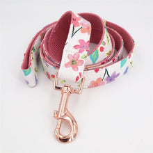 Load image into Gallery viewer, Floral Dog Collar and Leash Set with Removable Flower

