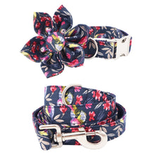 Load image into Gallery viewer, Flower Dog Collar and Leash with Removable Flower Set
